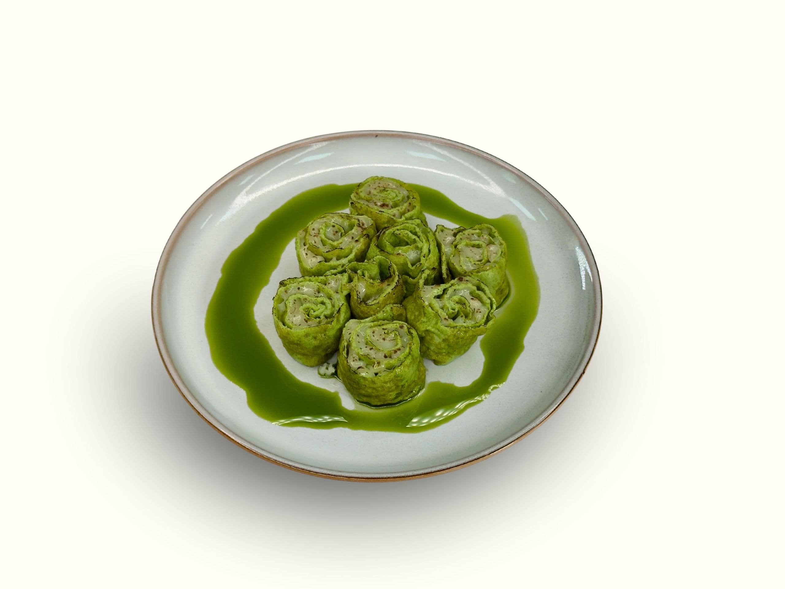 Spinach roll with cheese