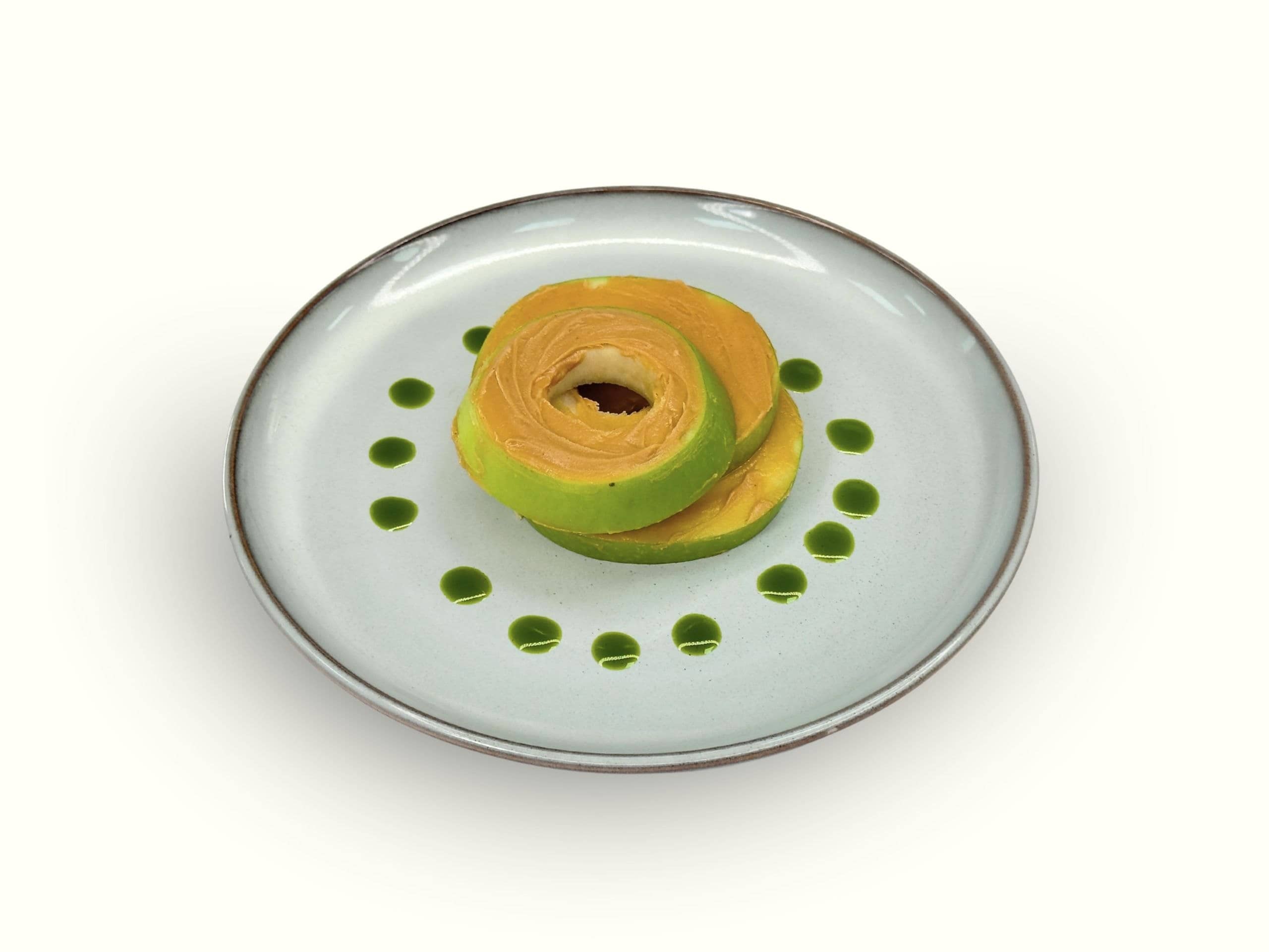 Apple with peanut butter