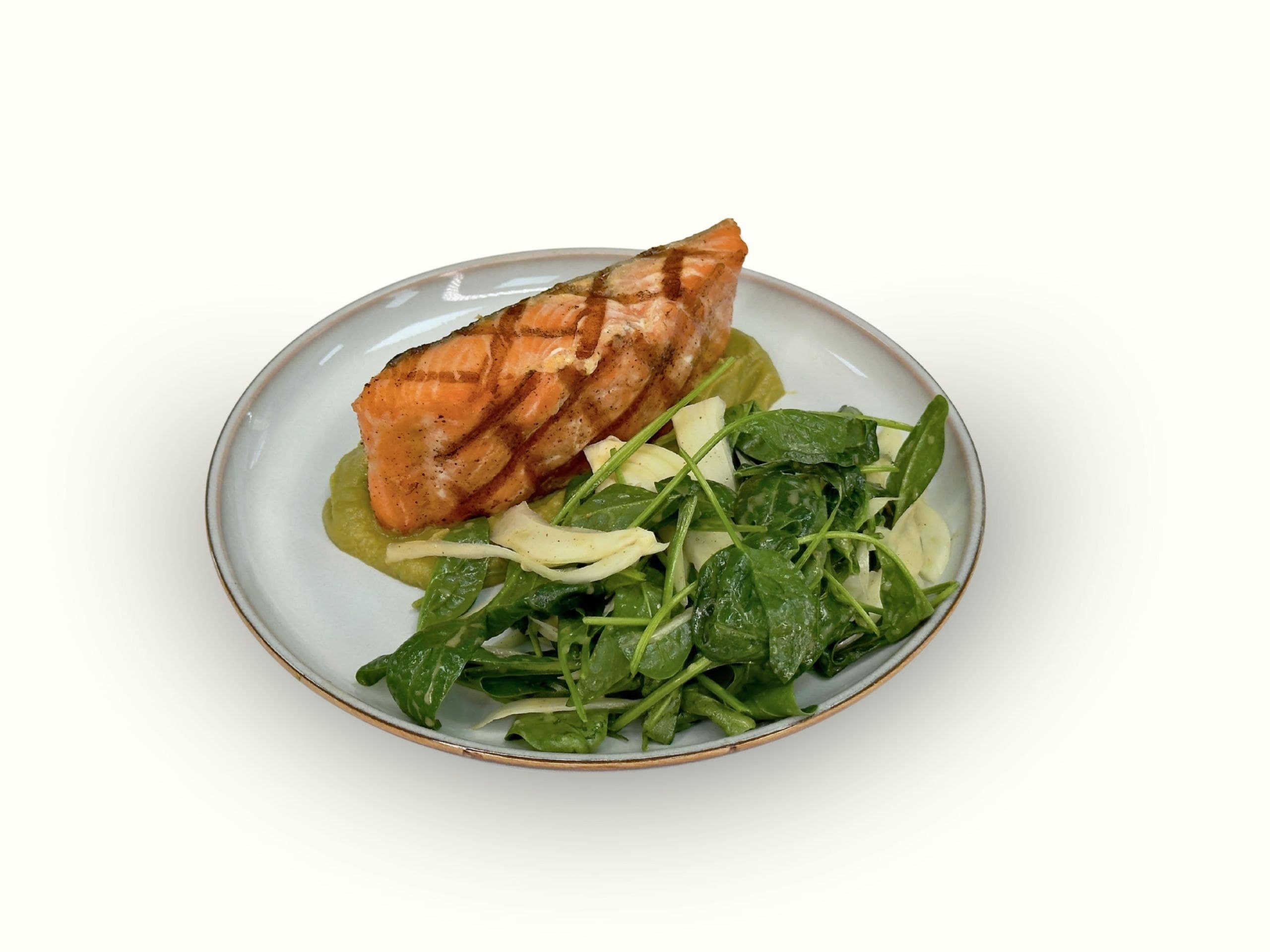 Salmon with guacamole sauce
