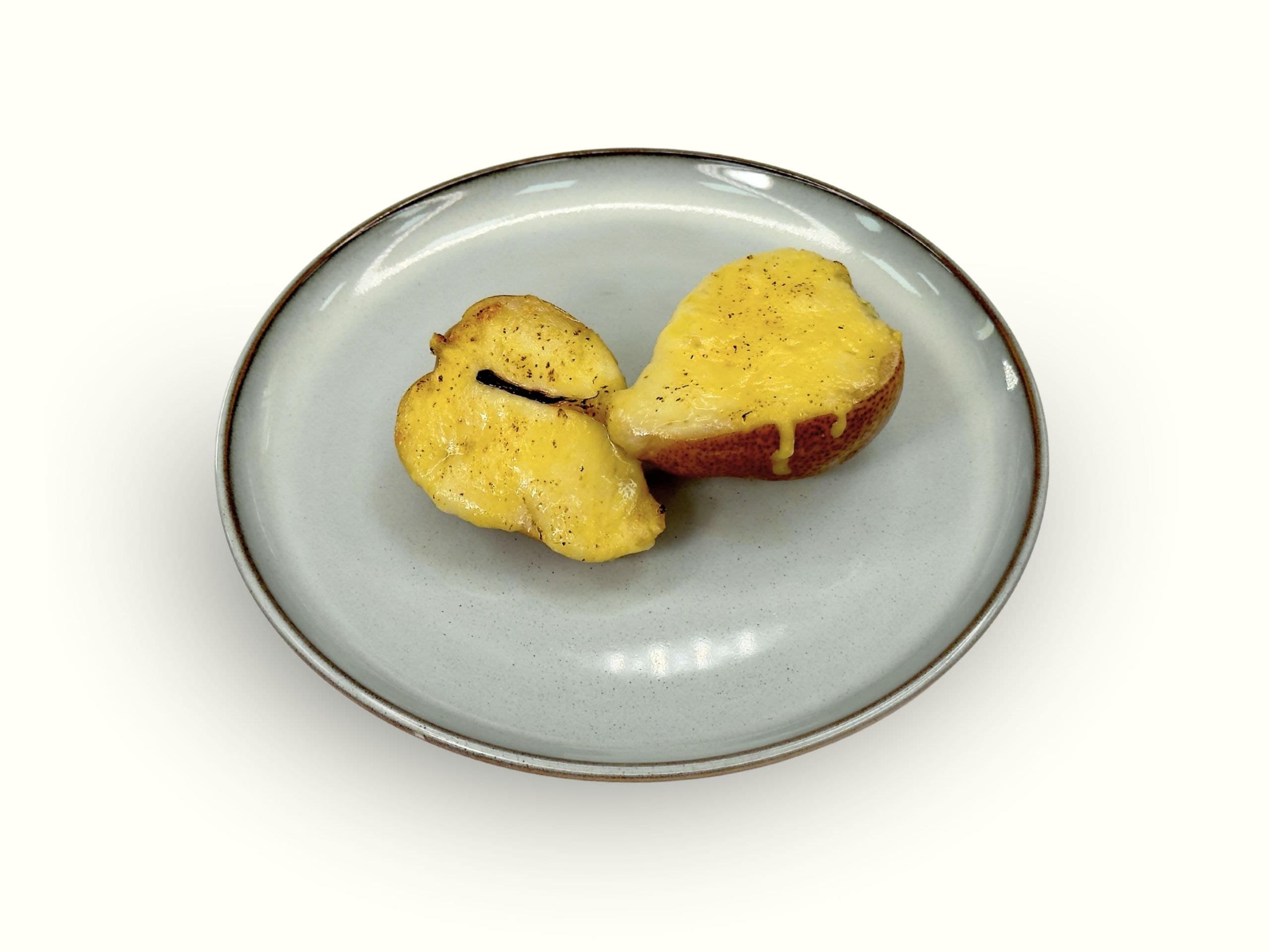 Pear with cheese