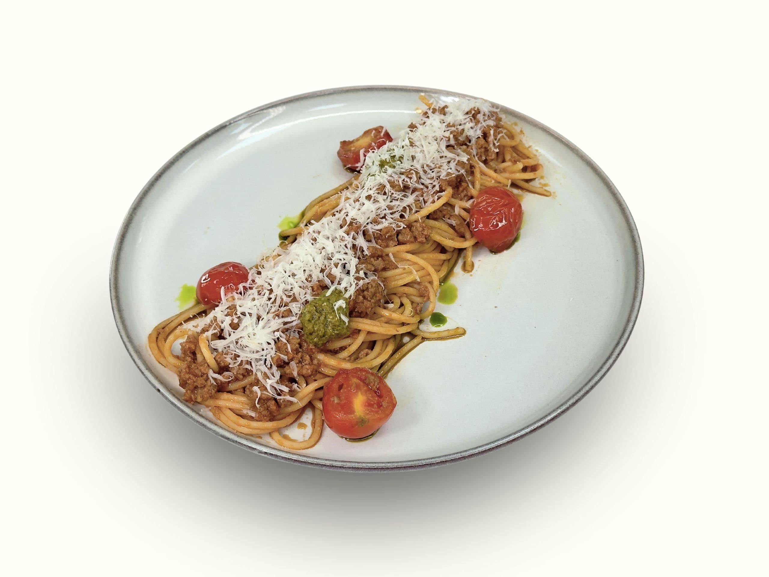 Pasta with tomato sauce and minced meat